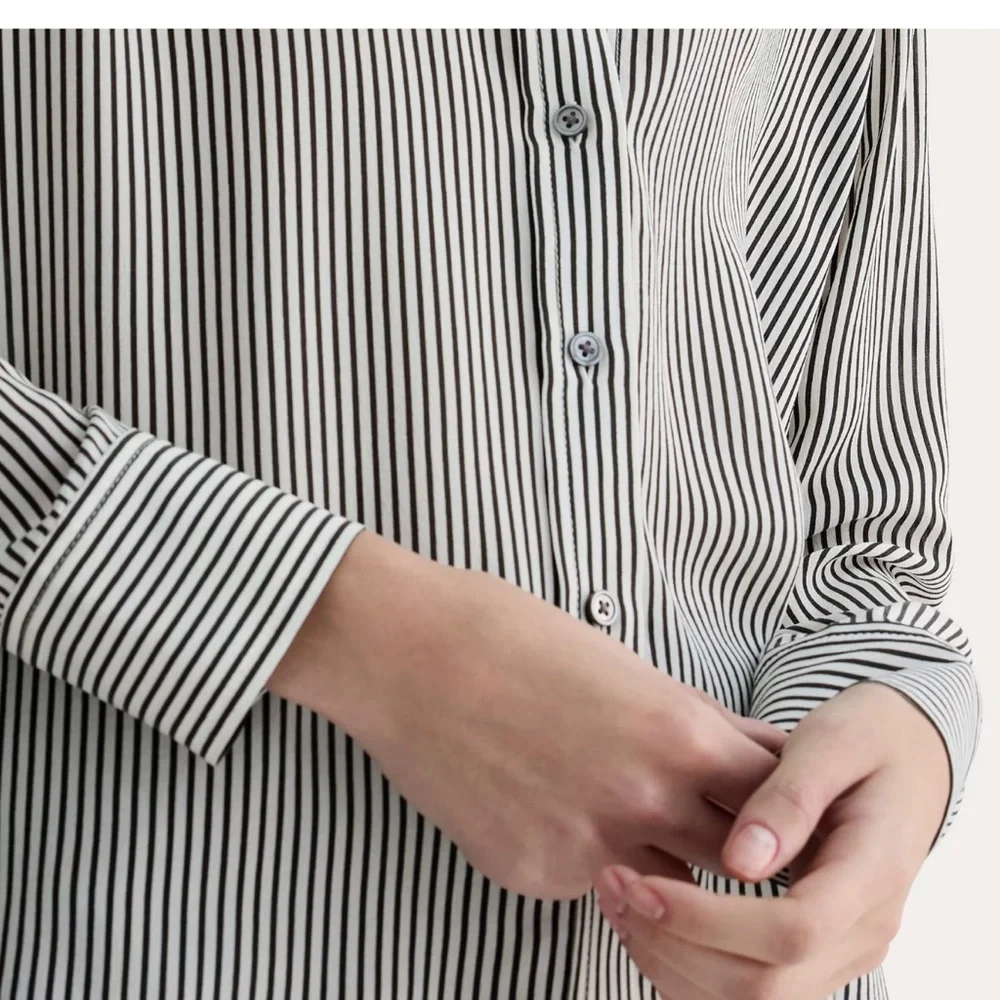 Everlane The Must-Have Shirt in Washable Silk - Black/White - Picture 3 of 6